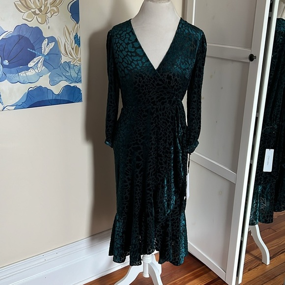 Calvin Klein Dark Green Burnout Velvet Faux Wrap Dress with Flounce Hem - NWT 8 - Picture 4 of 15